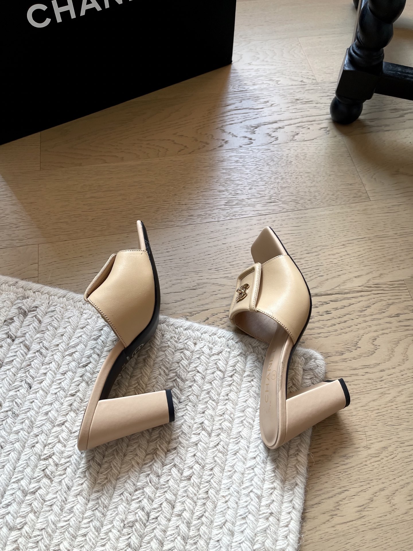 Chanel Slides