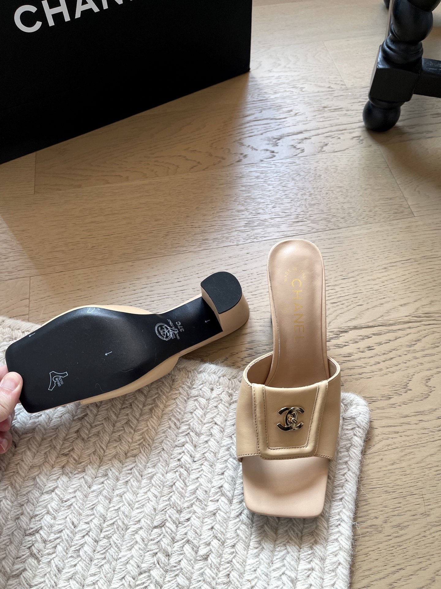 Chanel Slides