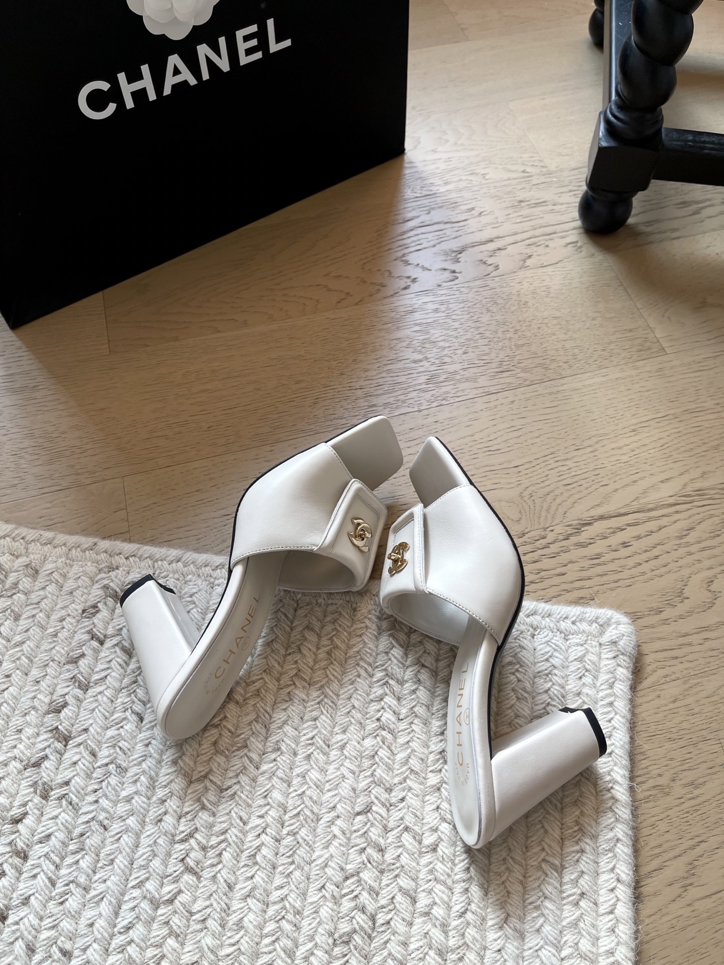 Chanel Slides