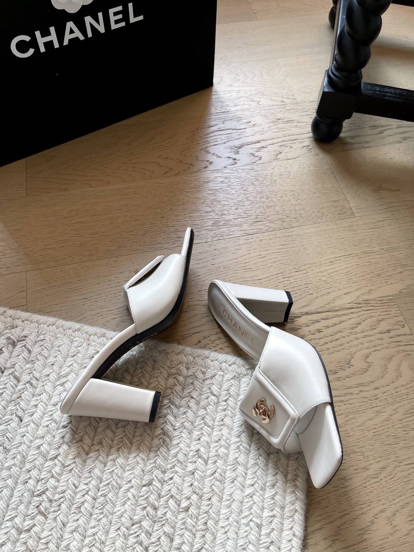 Chanel Slides