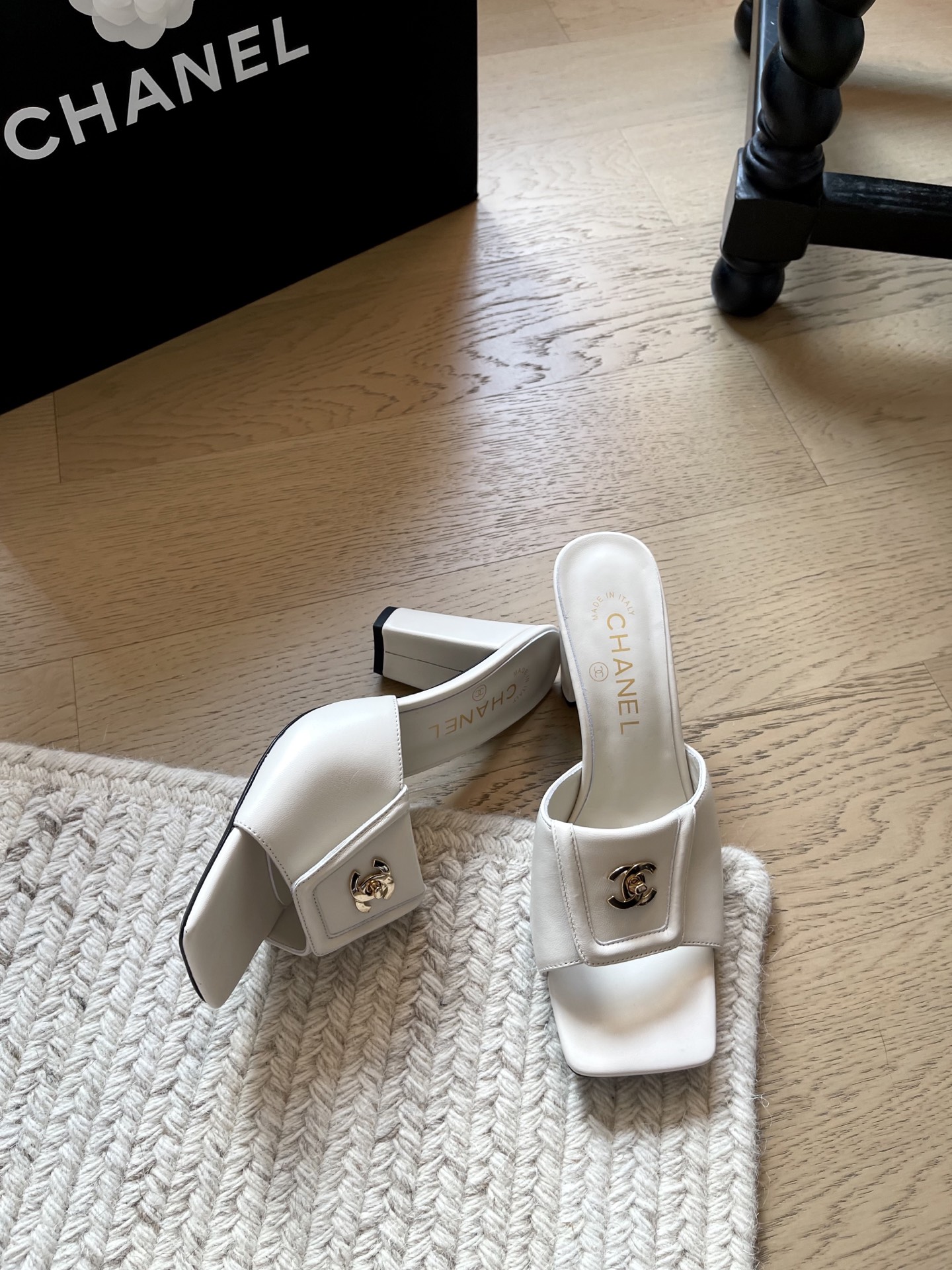 Chanel Slides
