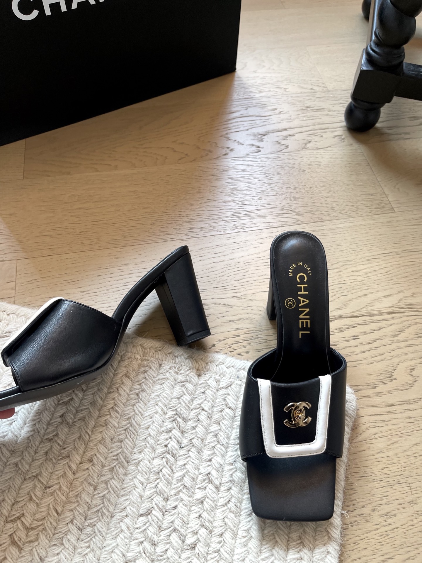 Chanel Slides