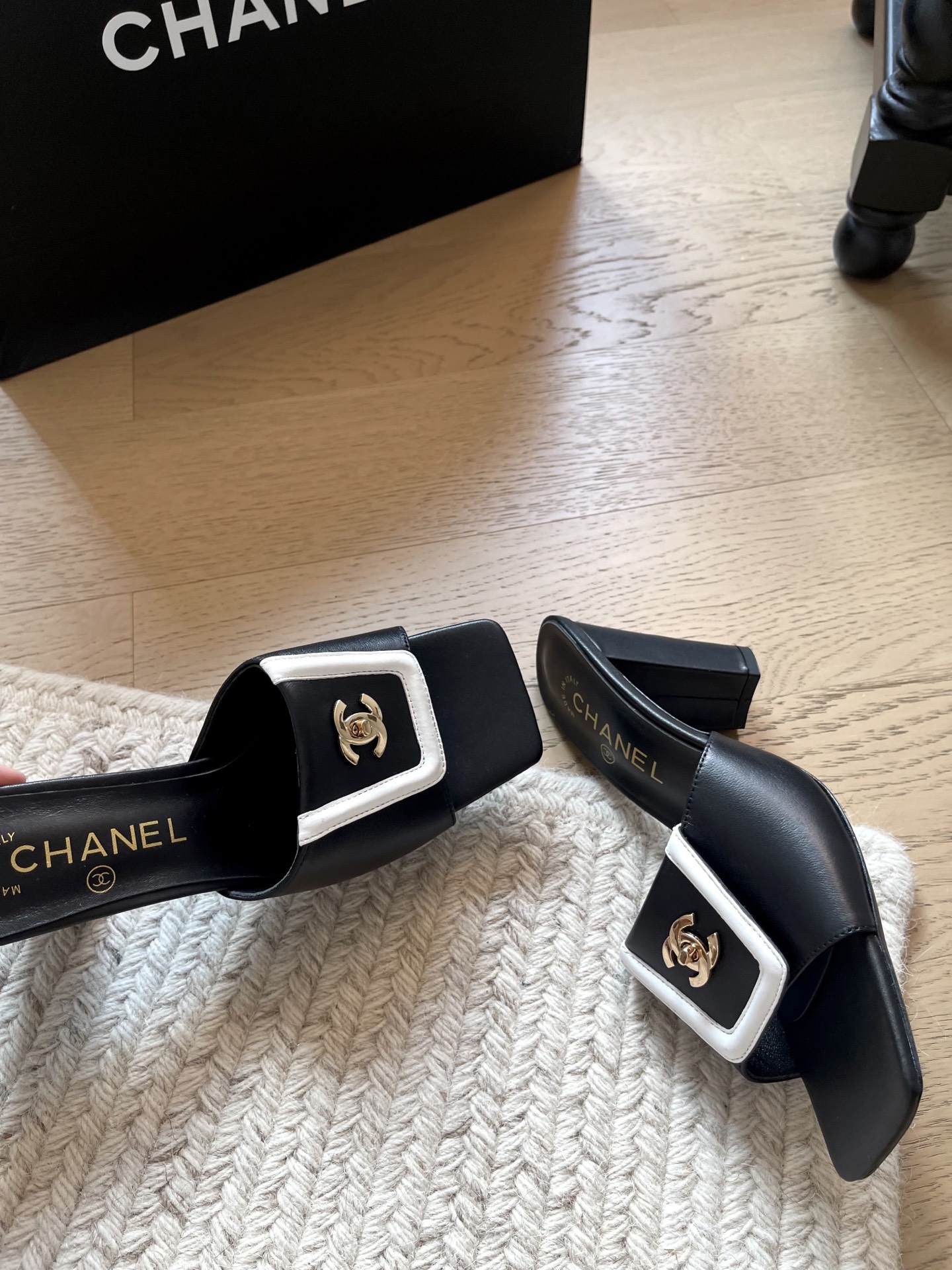Chanel Slides