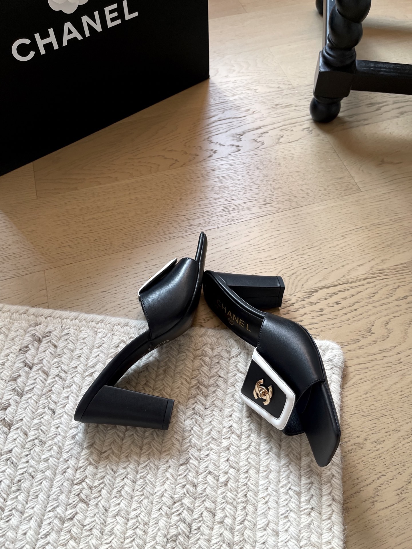 Chanel Slides