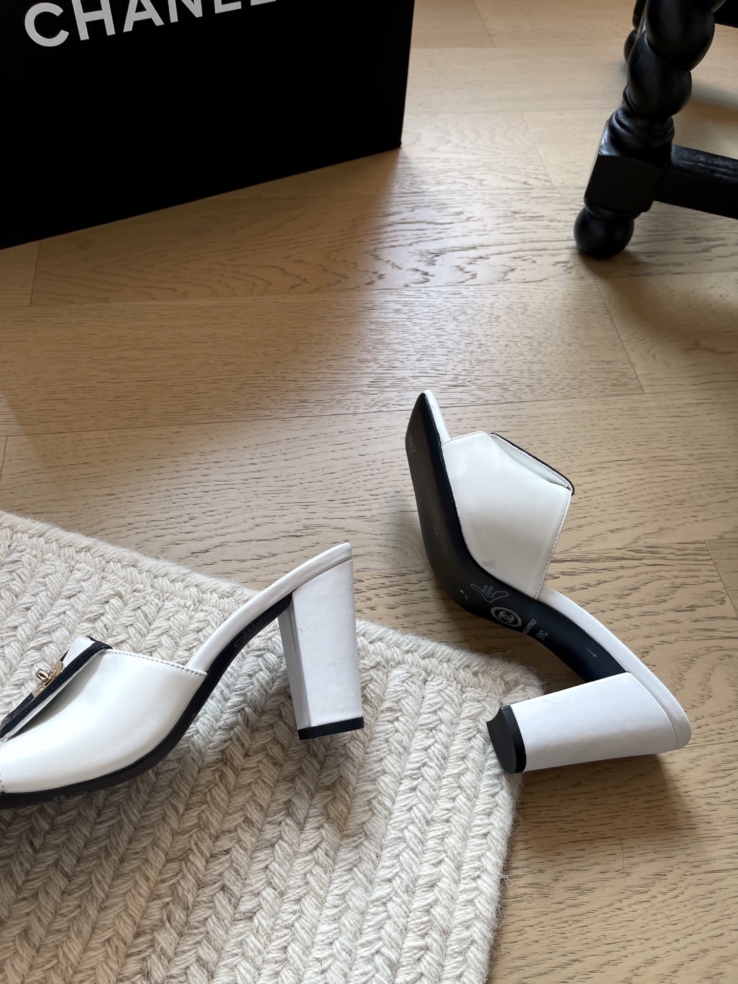 Chanel Slides