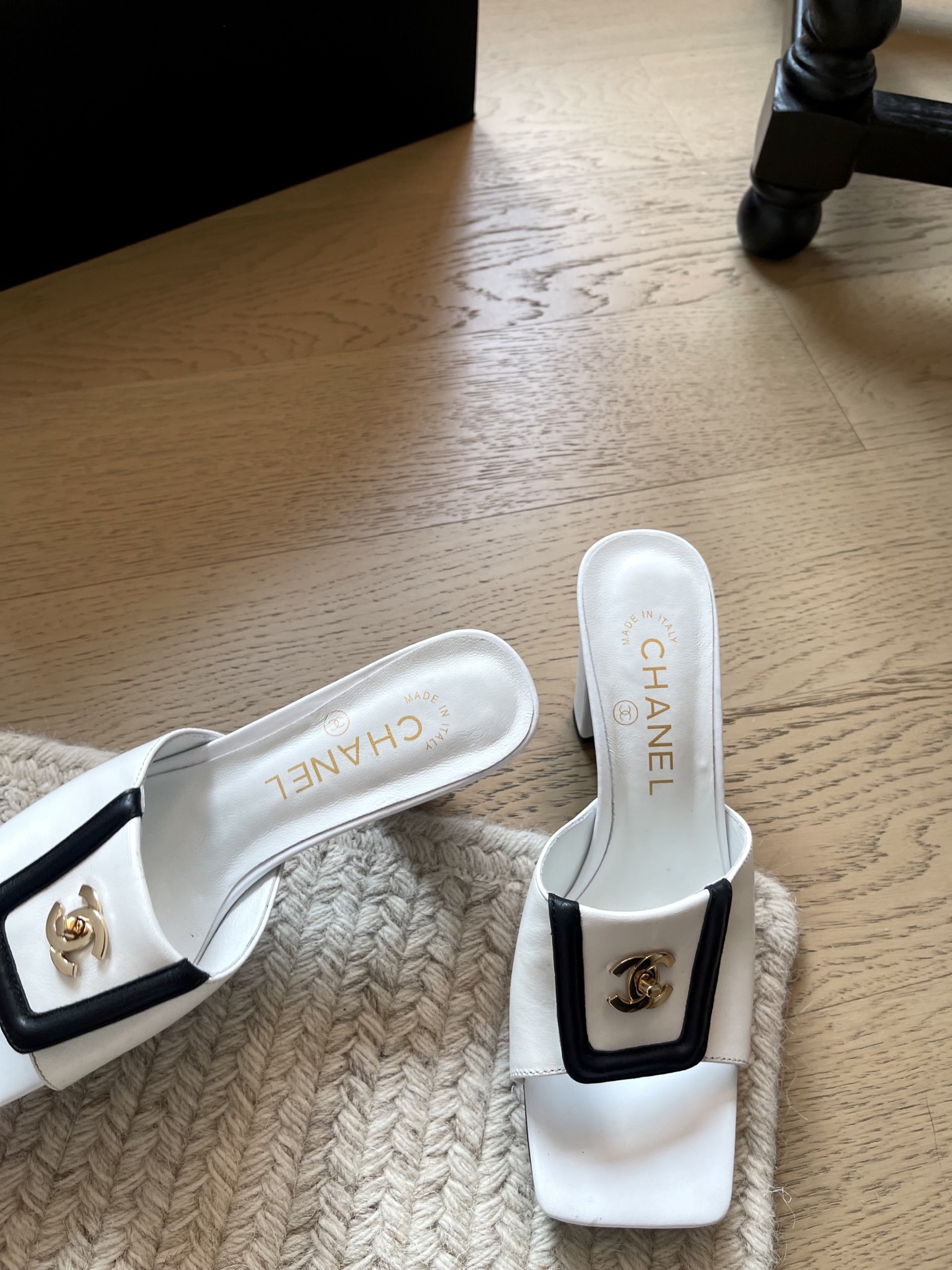 Chanel Slides