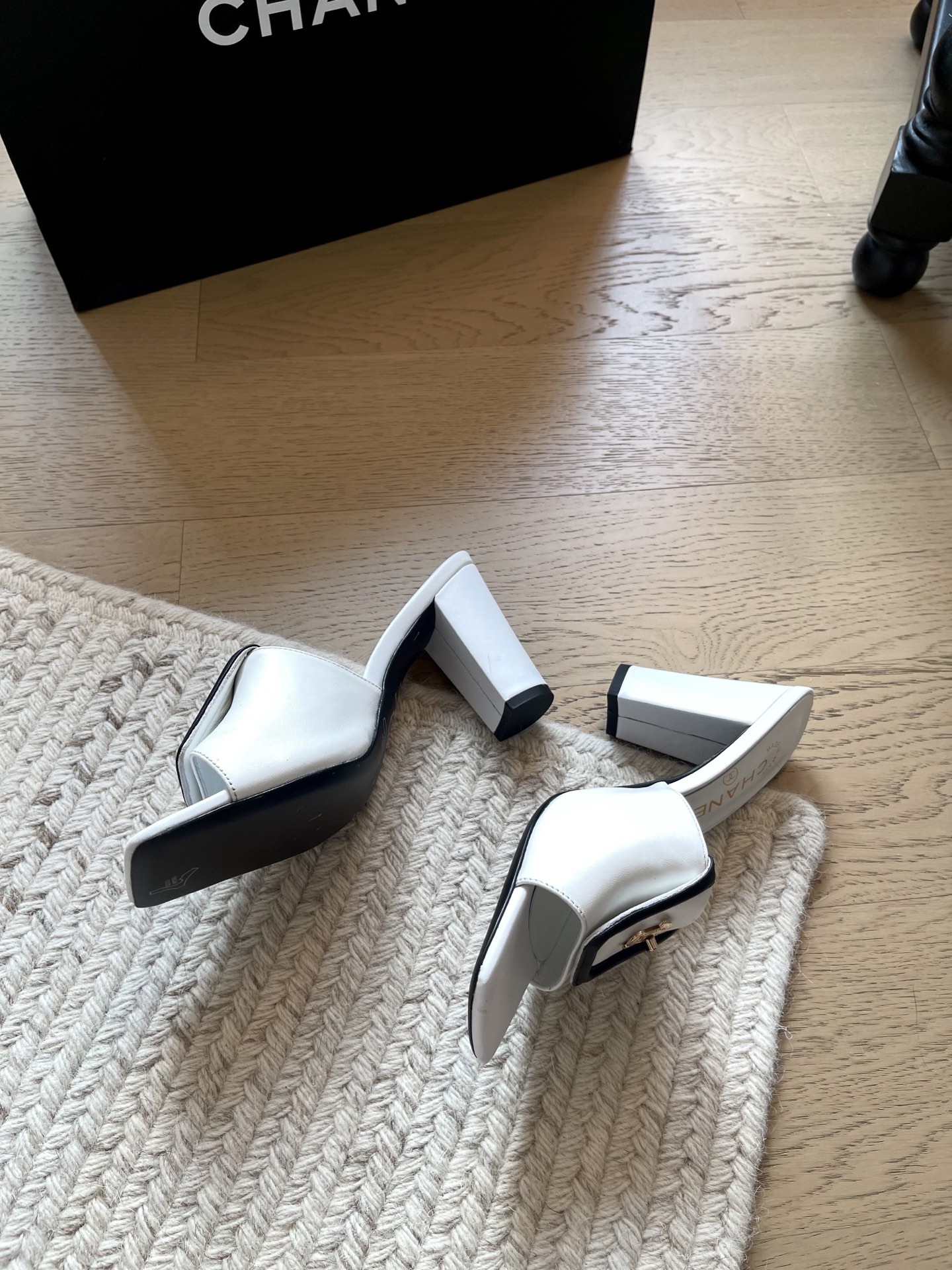 Chanel Slides