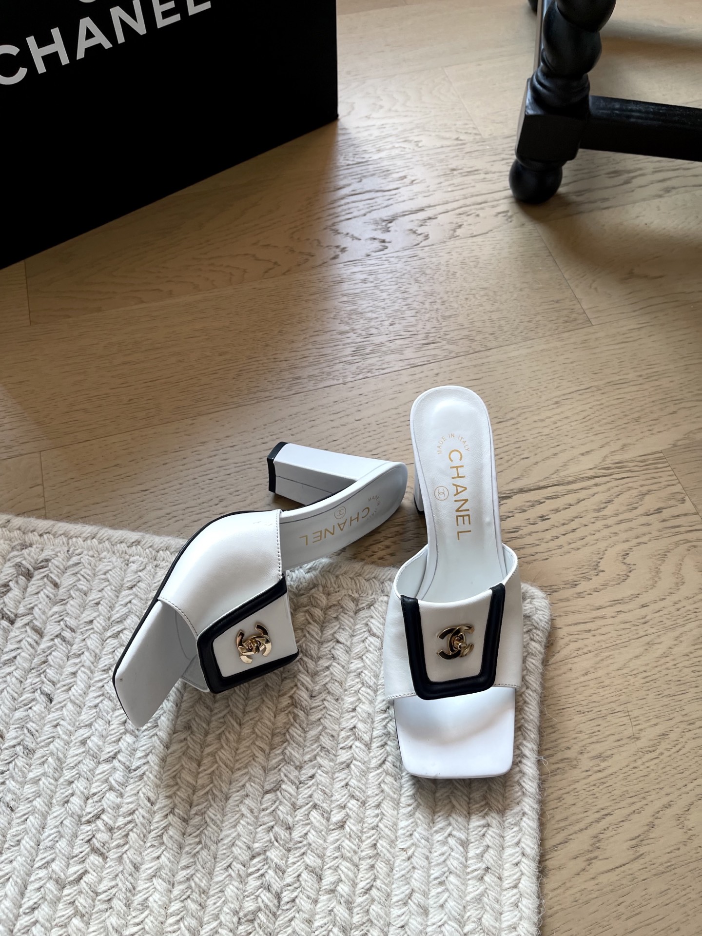 Chanel Slides