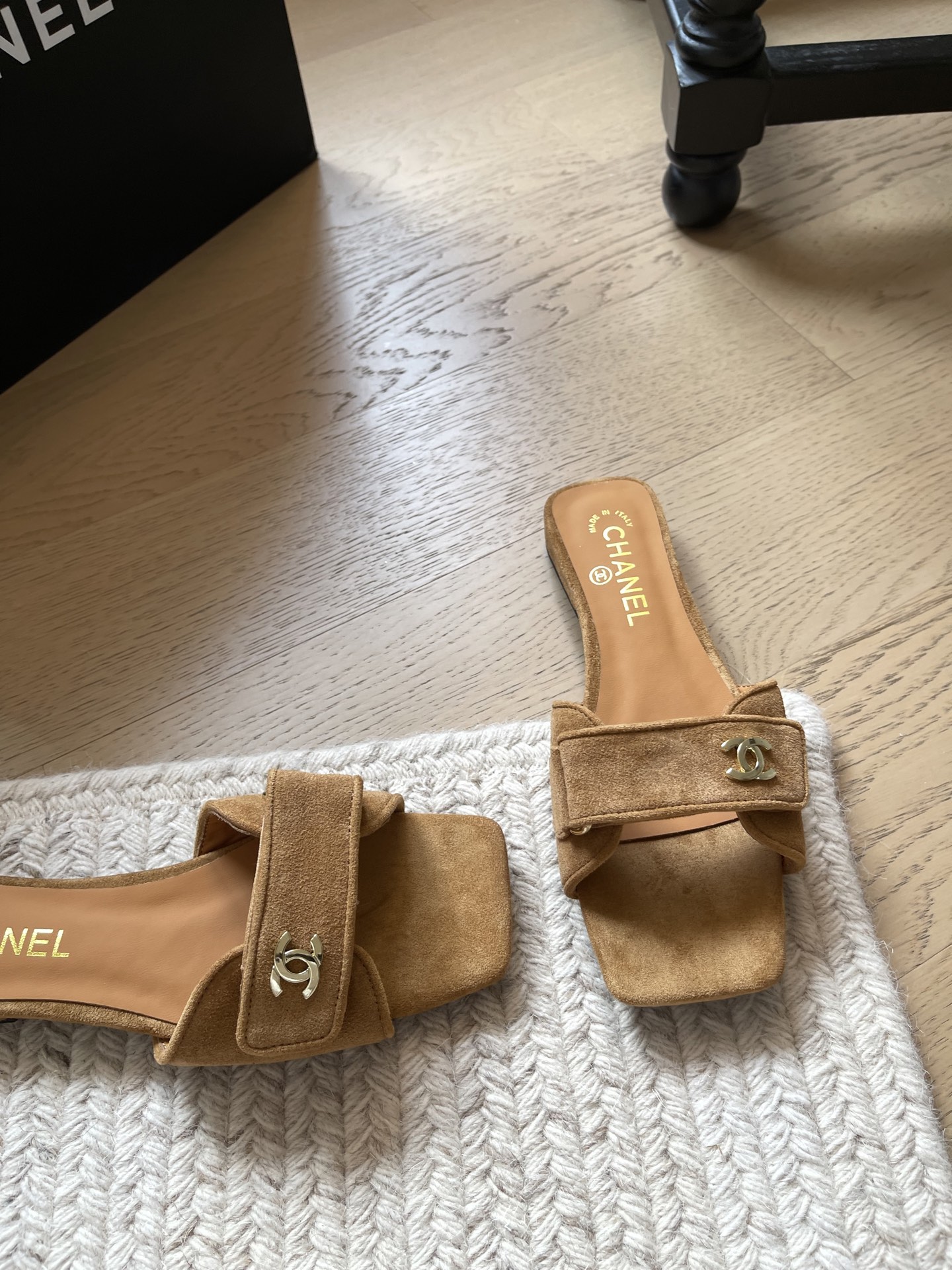 Chanel Slides