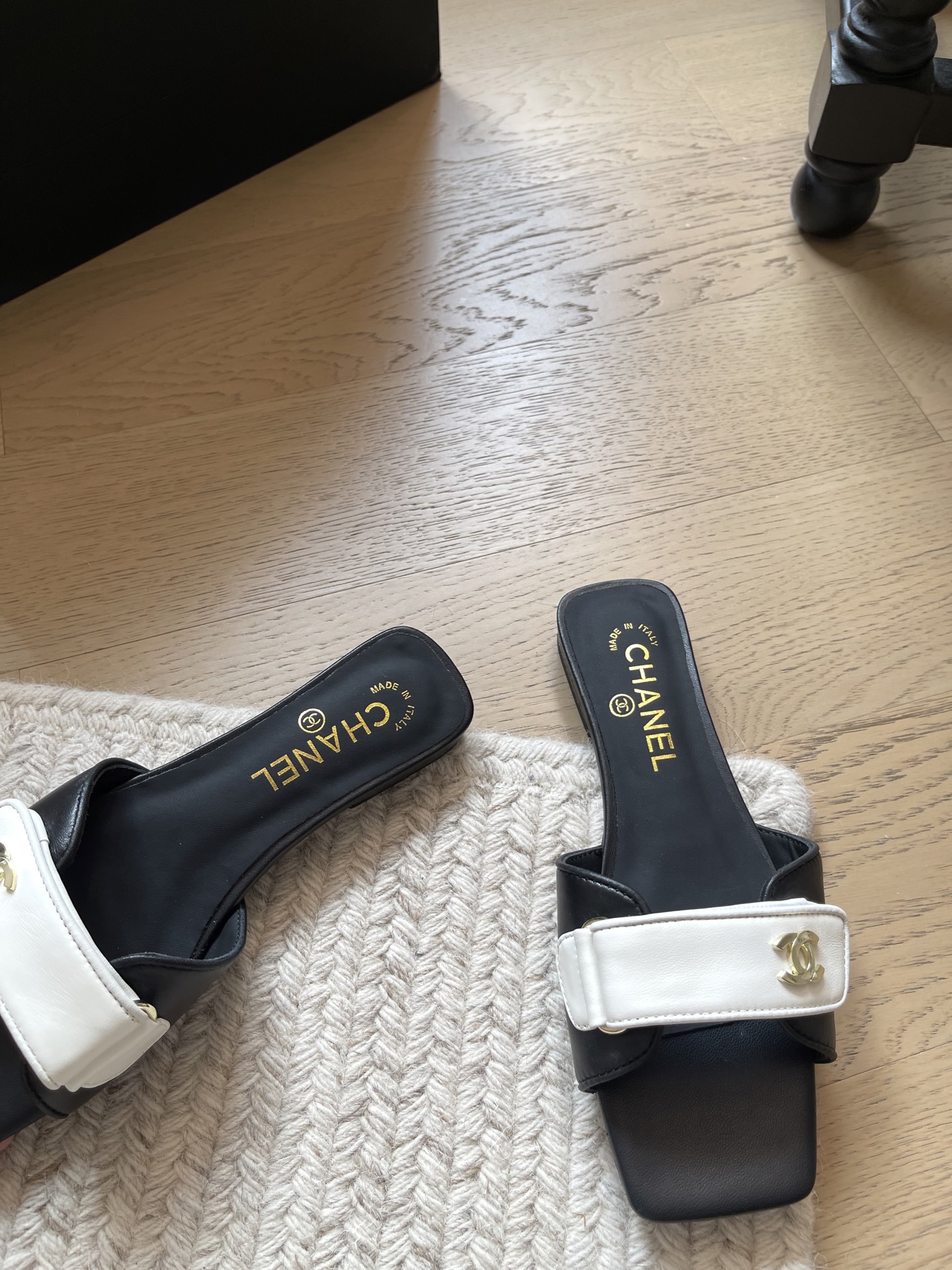Chanel Slides