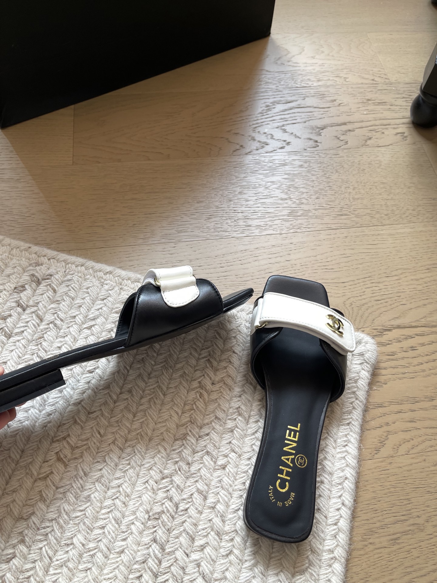 Chanel Slides