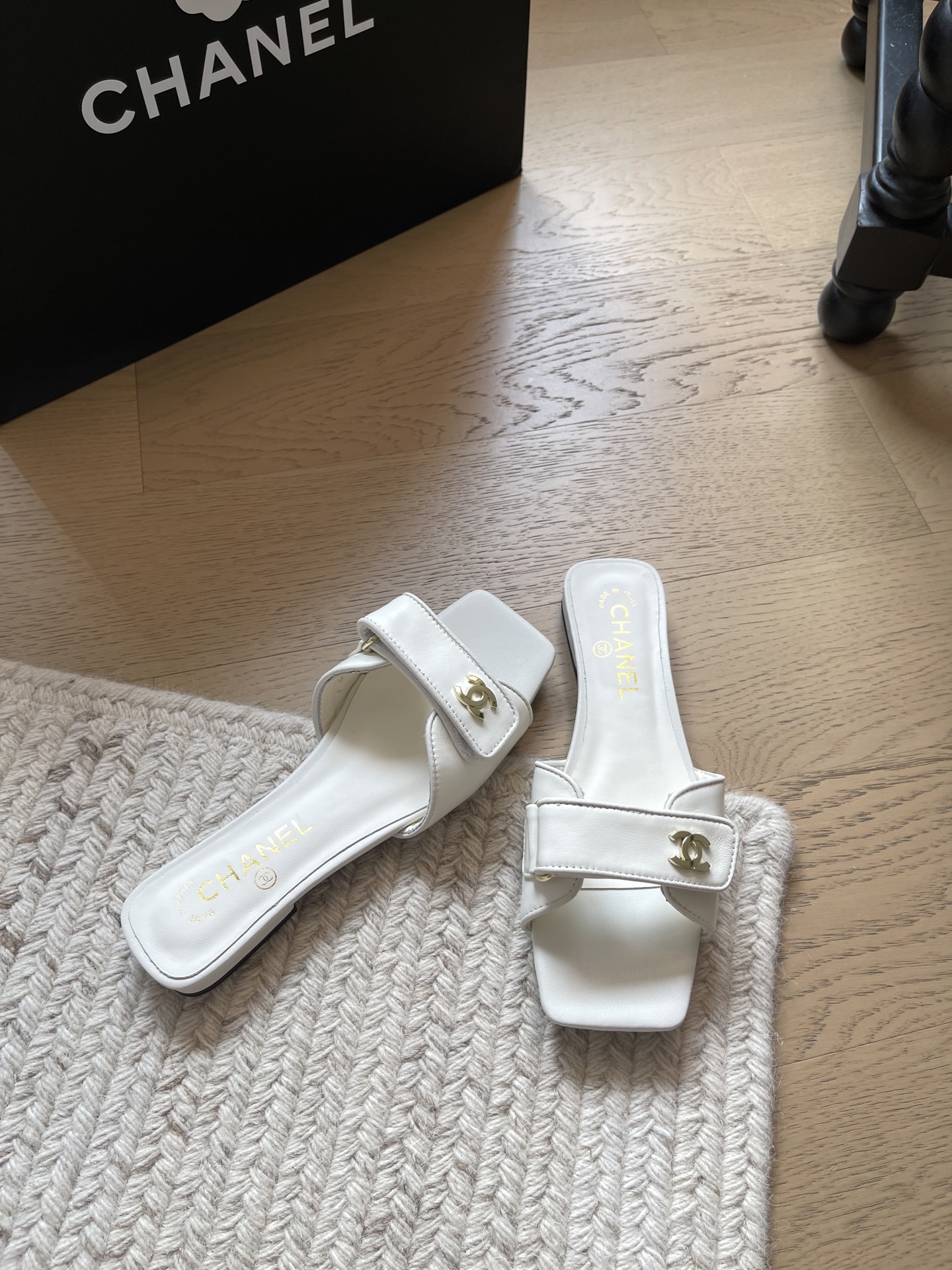 Chanel Slides