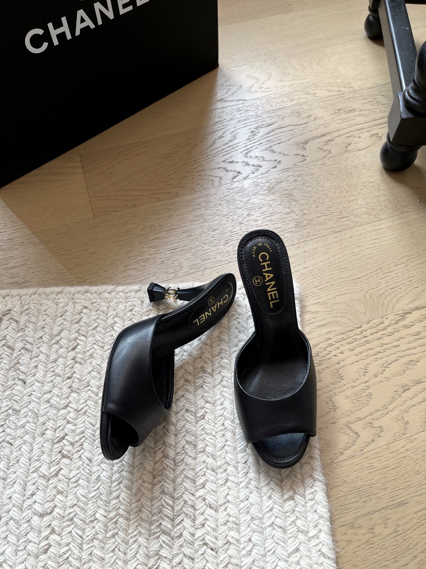 Chanel Slides