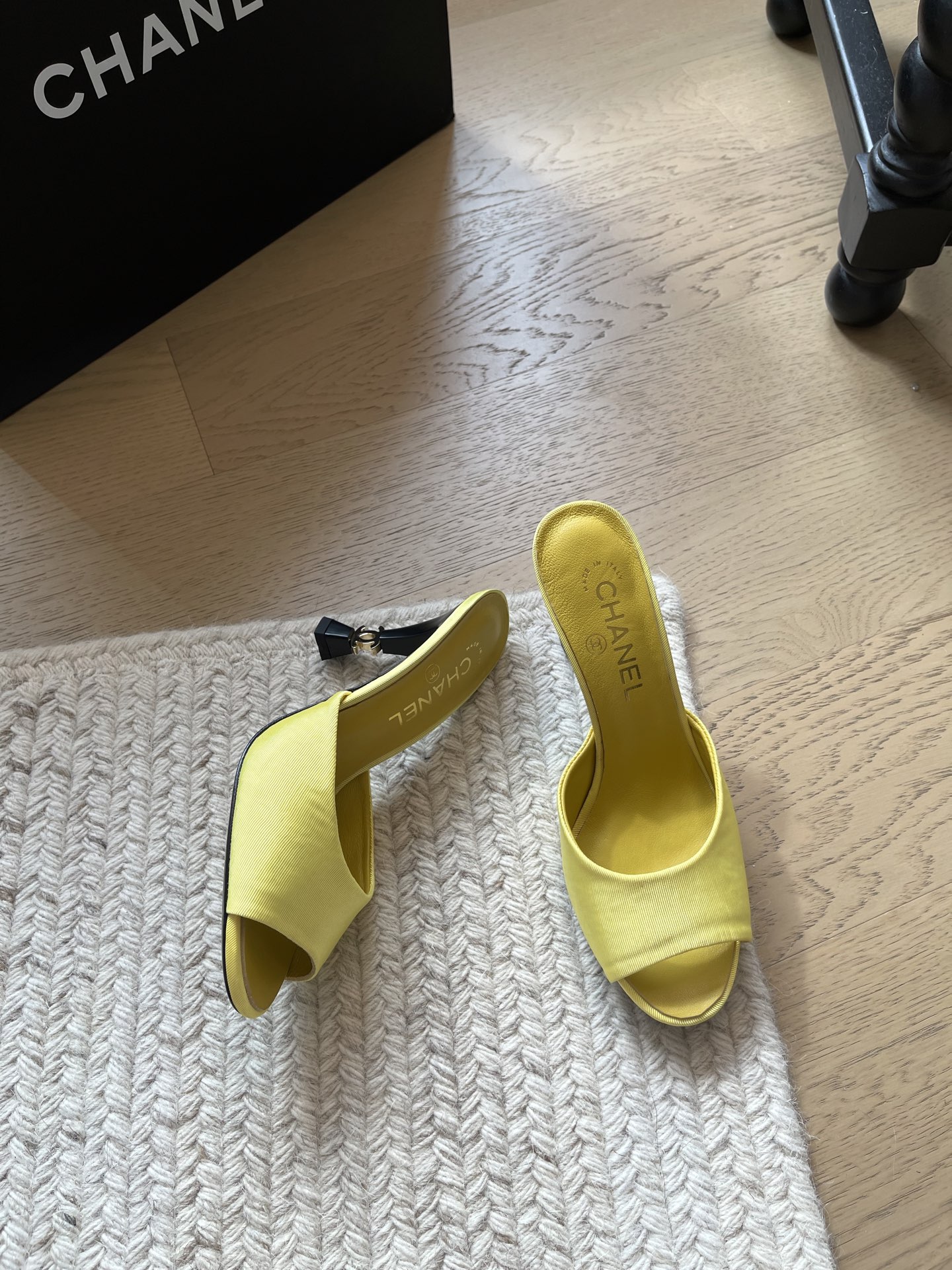 Chanel Slides