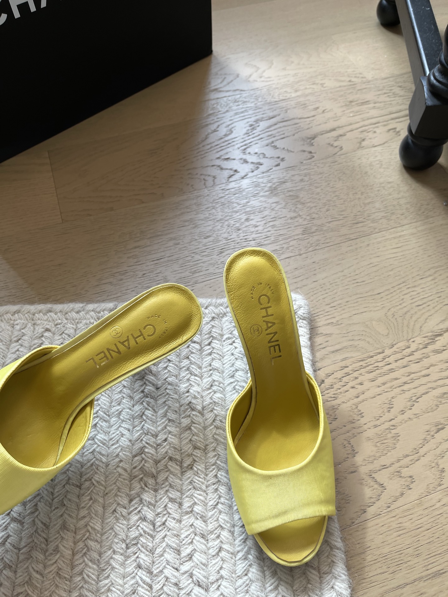 Chanel Slides