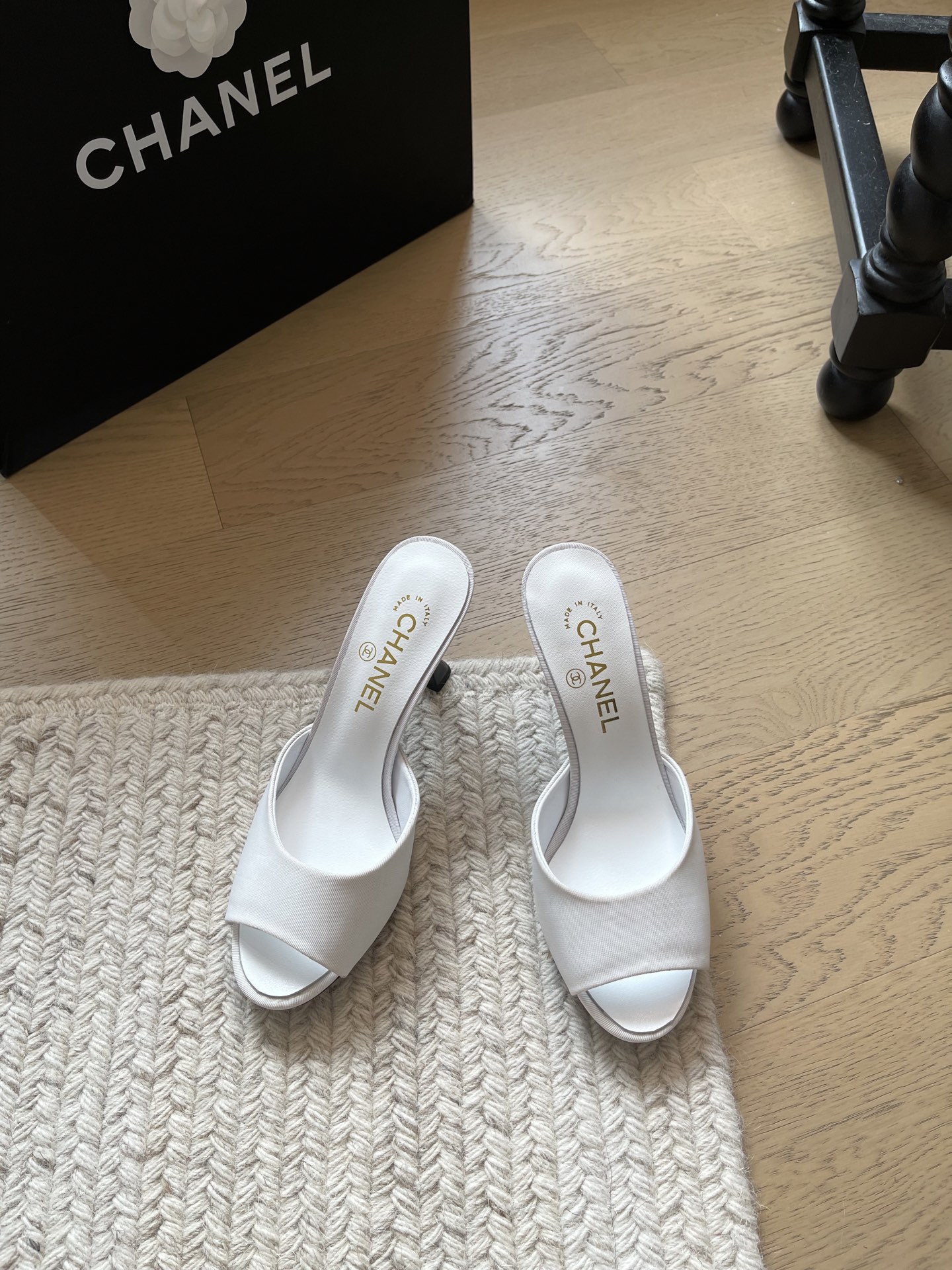 Chanel Slides