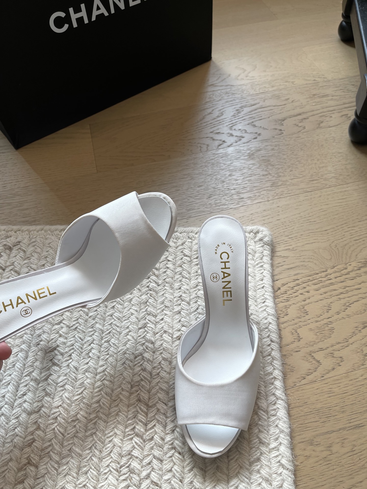 Chanel Slides