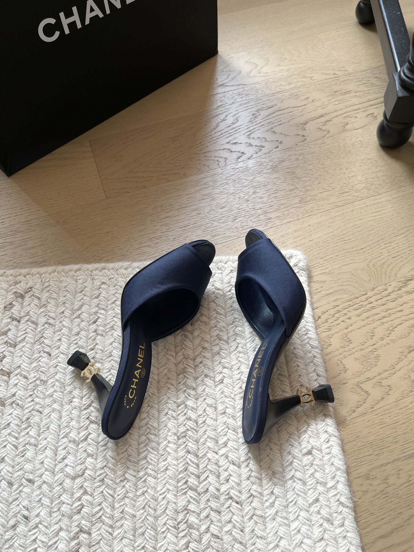 Chanel Slides