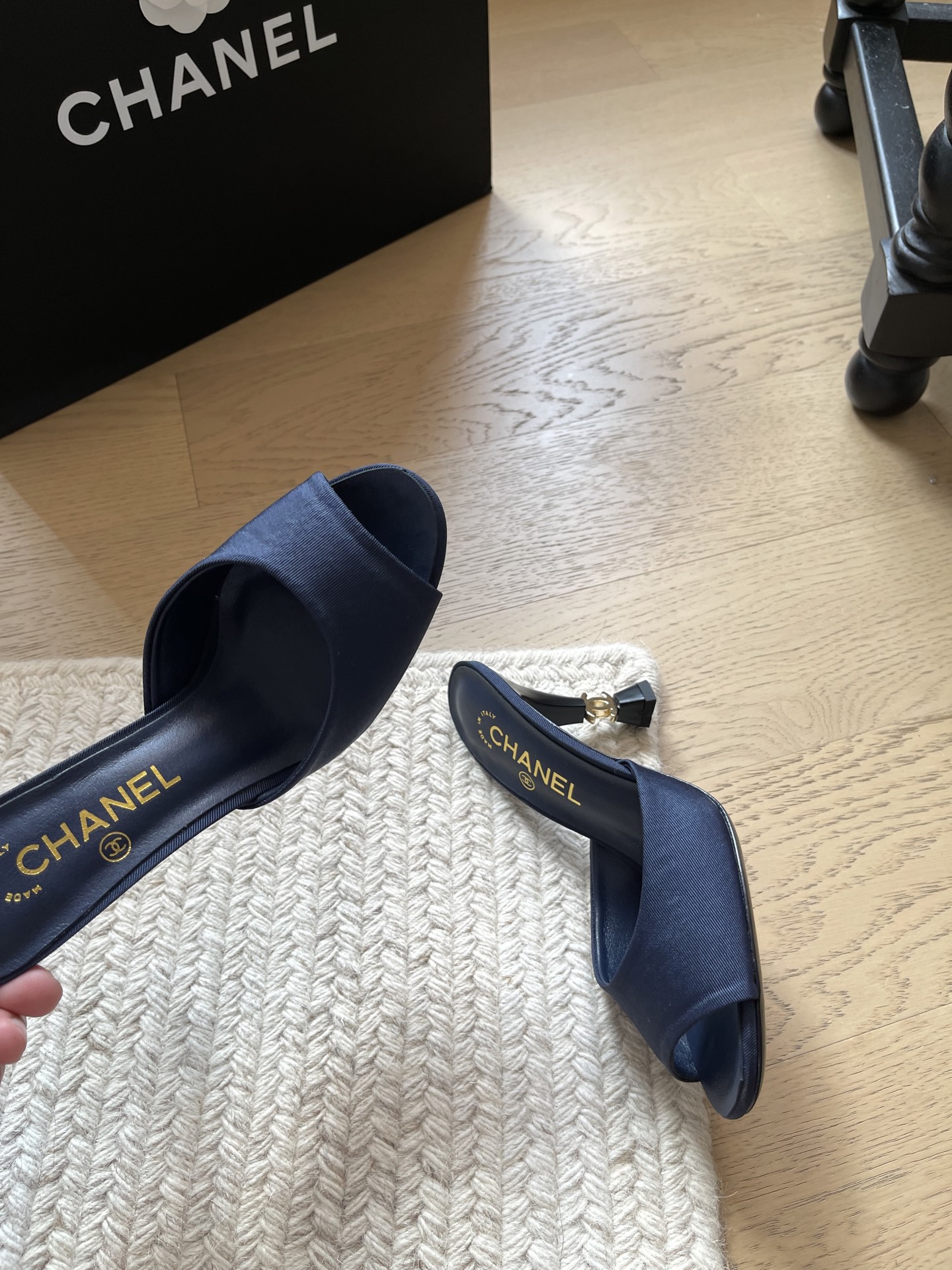 Chanel Slides