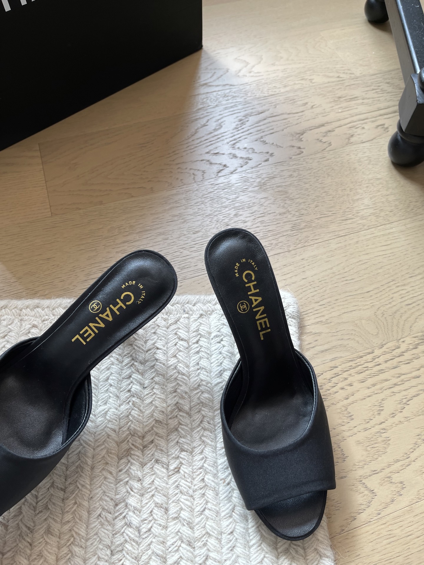 Chanel Slides