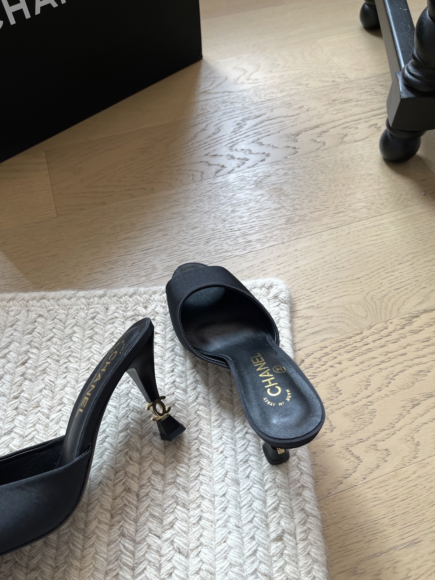 Chanel Slides