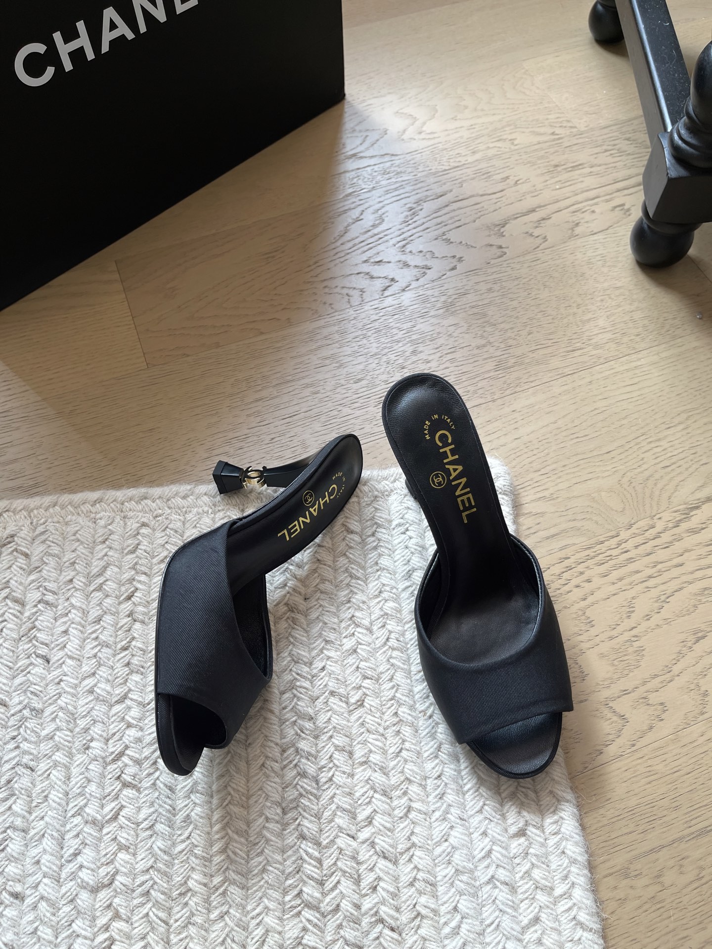 Chanel Slides