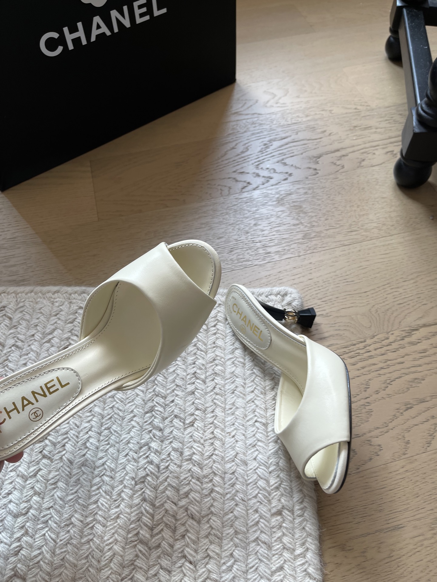Chanel Slides