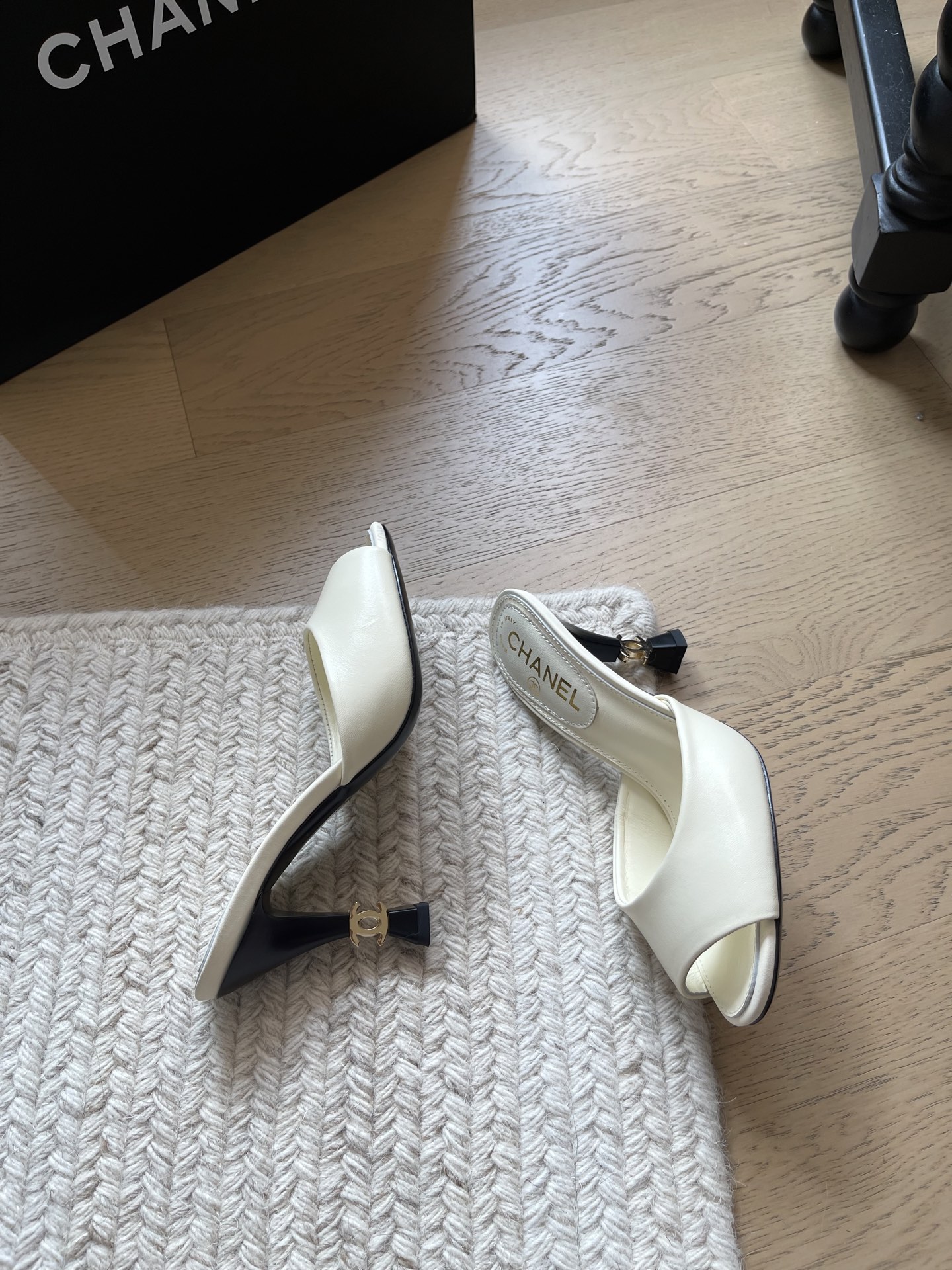 Chanel Slides