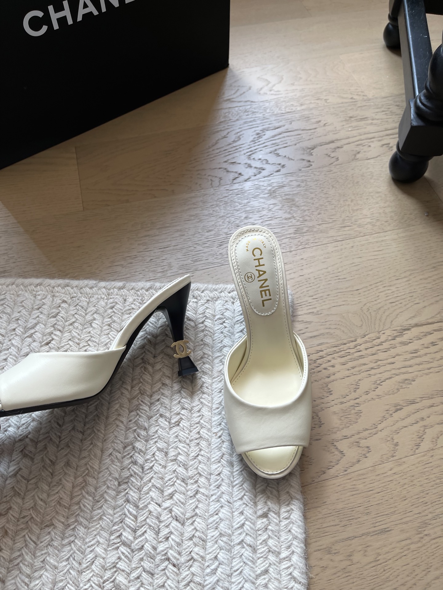 Chanel Slides