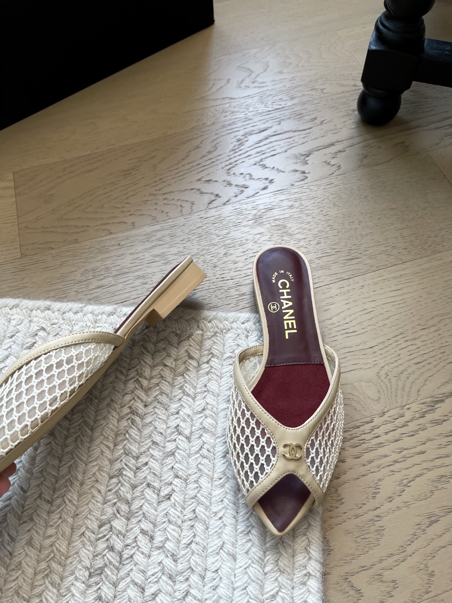 Chanel Slides