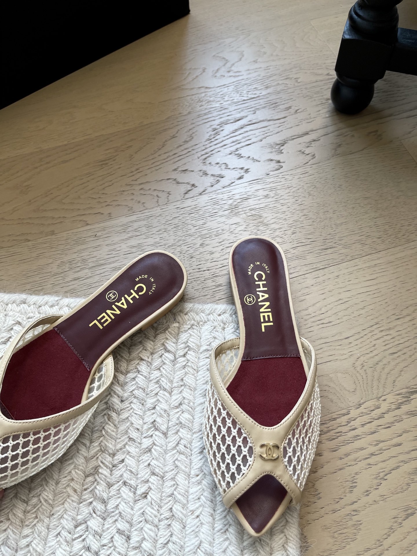Chanel Slides