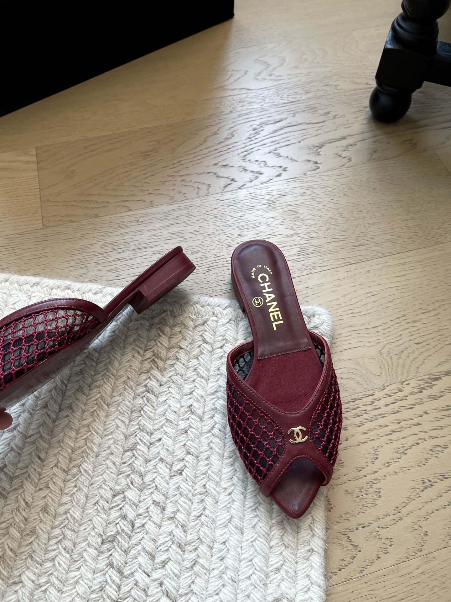 Chanel Slides