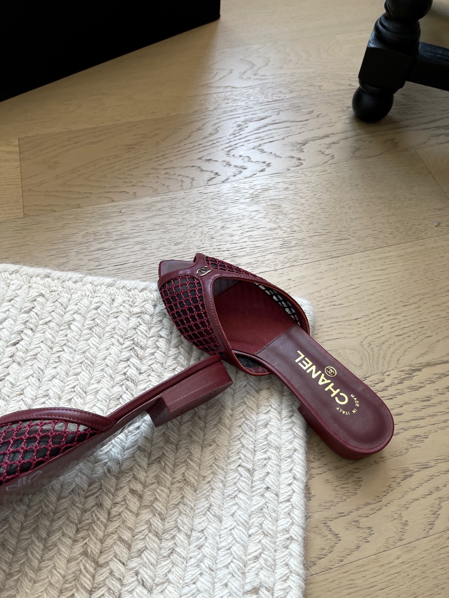 Chanel Slides