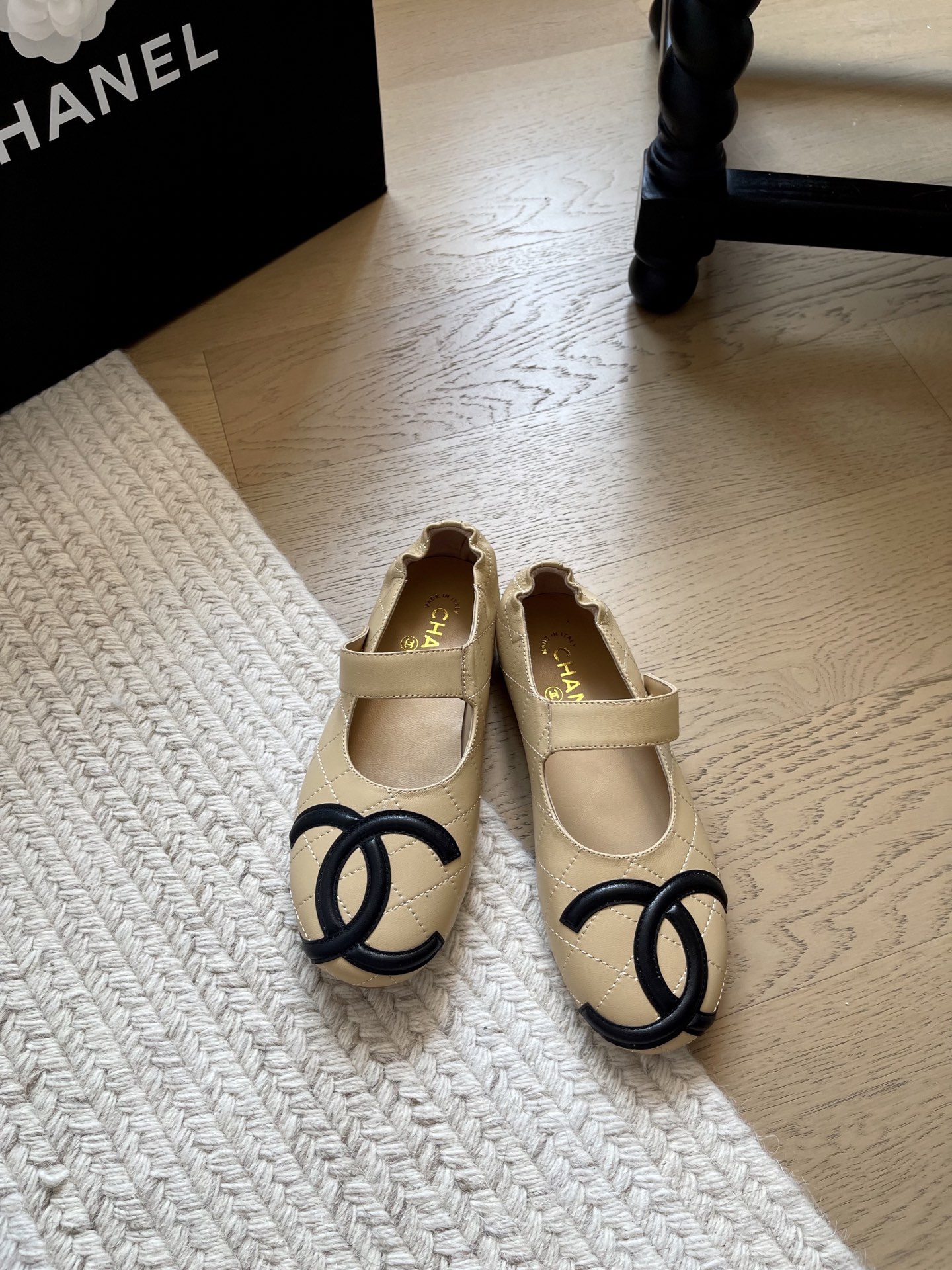NO:930242,Chanel Kangpeng series of shoes, the top version!  Cowhide upper, sheepskin lining, genuine leather outsole. Size 34-41 '34 40 41 customized, non-refundable and non-exchangeable', single shoes, chanel, cowhide, sheepskin, Leather soles19860909Chanel 康鹏系列单鞋 顶级版本！ 鞋面牛皮 内里垫脚羊皮 真皮大底. 码数34-41「34 40 41定制不退不换」,单鞋,chanel,cowhide,sheepskin,Leather soles,Women's Shoes