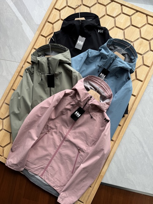 Helly Hansen Seamless Waterproof Shell Jacket: Ultimate Protection & Comfort 1 Helly Hansen Seamless Waterproof Shell Jacket: Ultimate Protection & Comfort