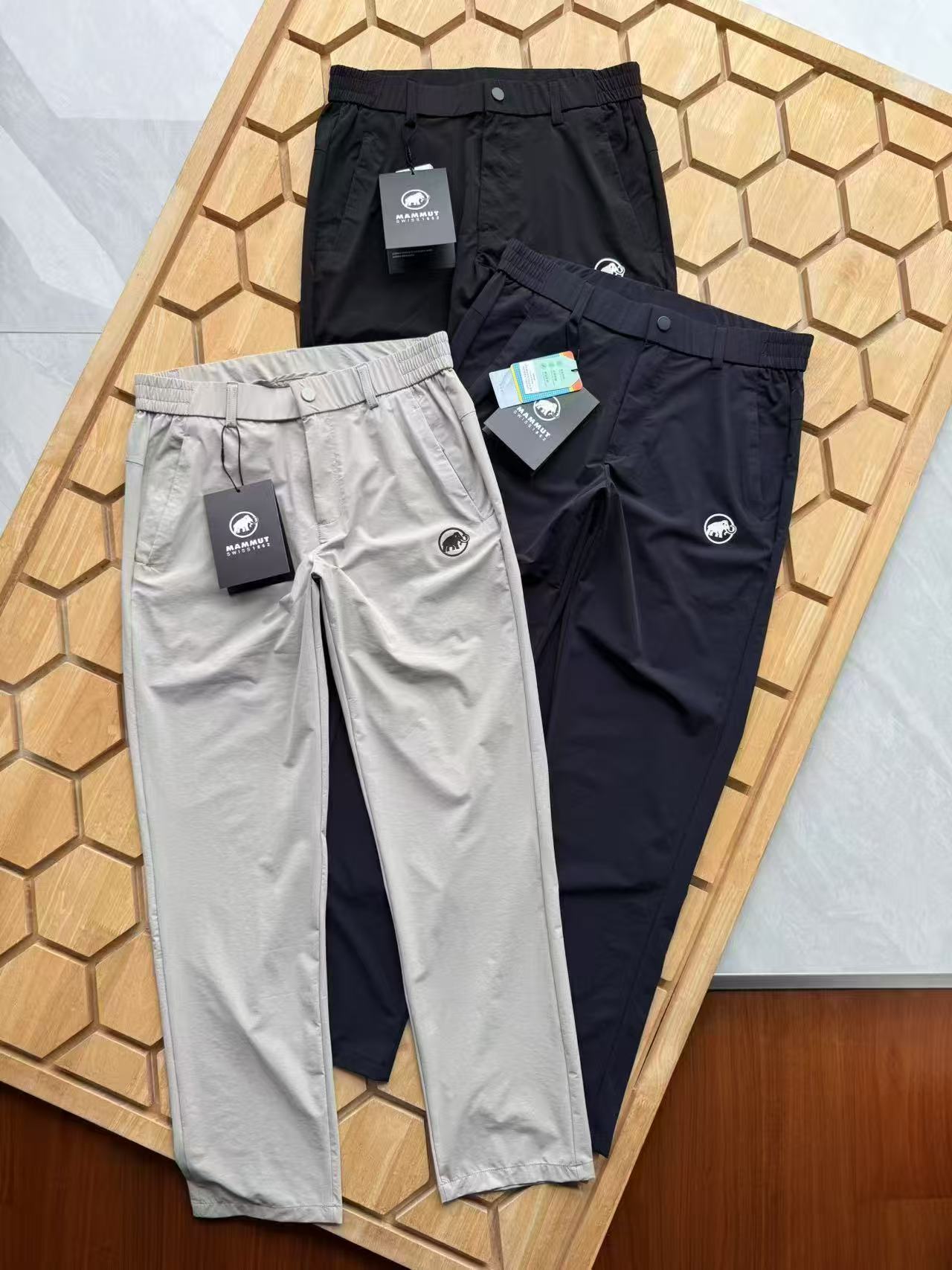 Mammut Men's Athletic Fit Lightweight Quick Dry Stretch Travel Golf Pants