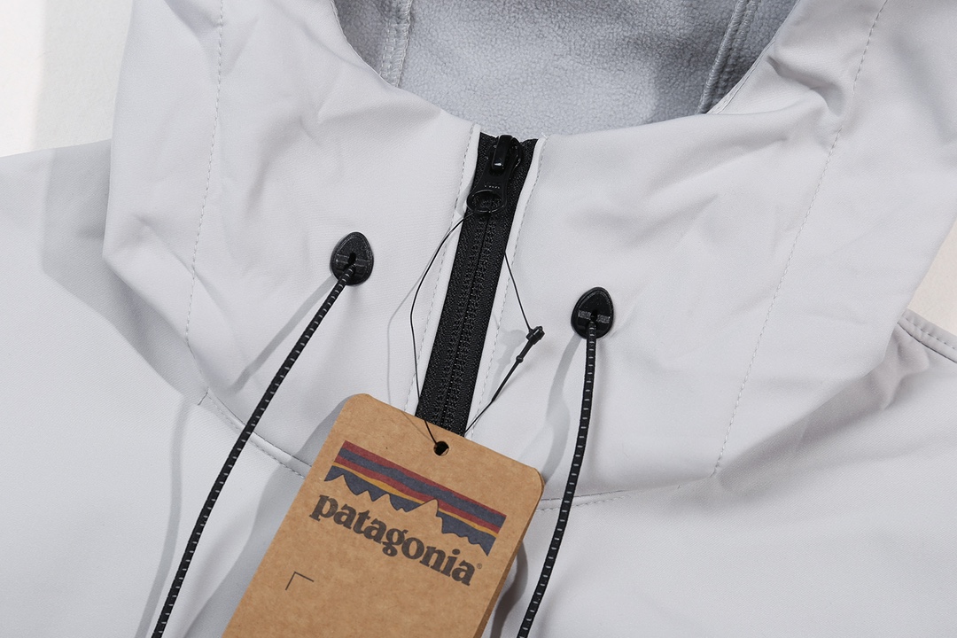 Patagonia Outdoor Zipper Jacket: Water-Resistant, Fashionable, Warm, and Stylish - 图片 3