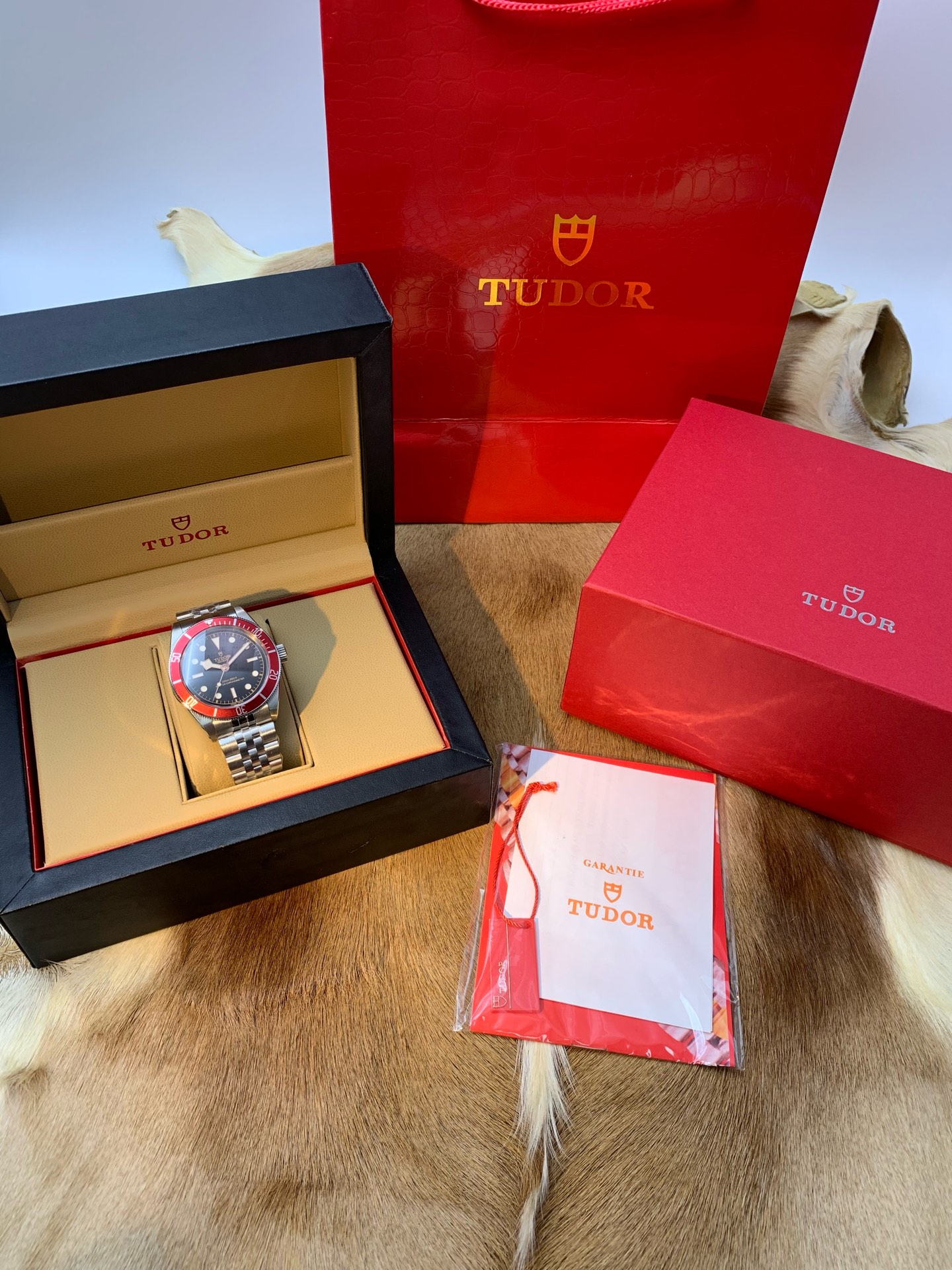 NO:391029,Red ghost.,19860909红鬼.,,Watch