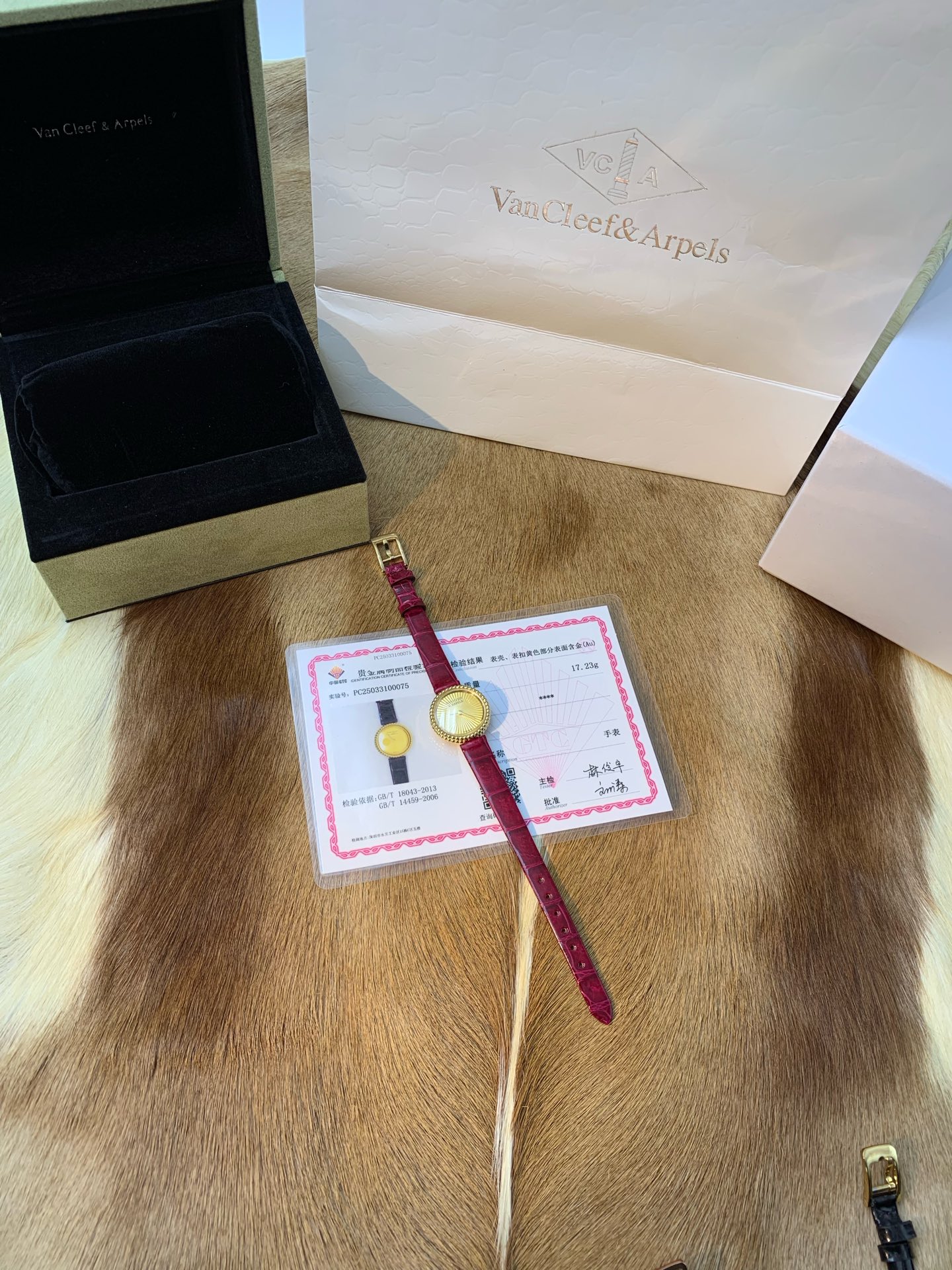 NO:158718,golden, gold19860909黄金色,,gold,Watch