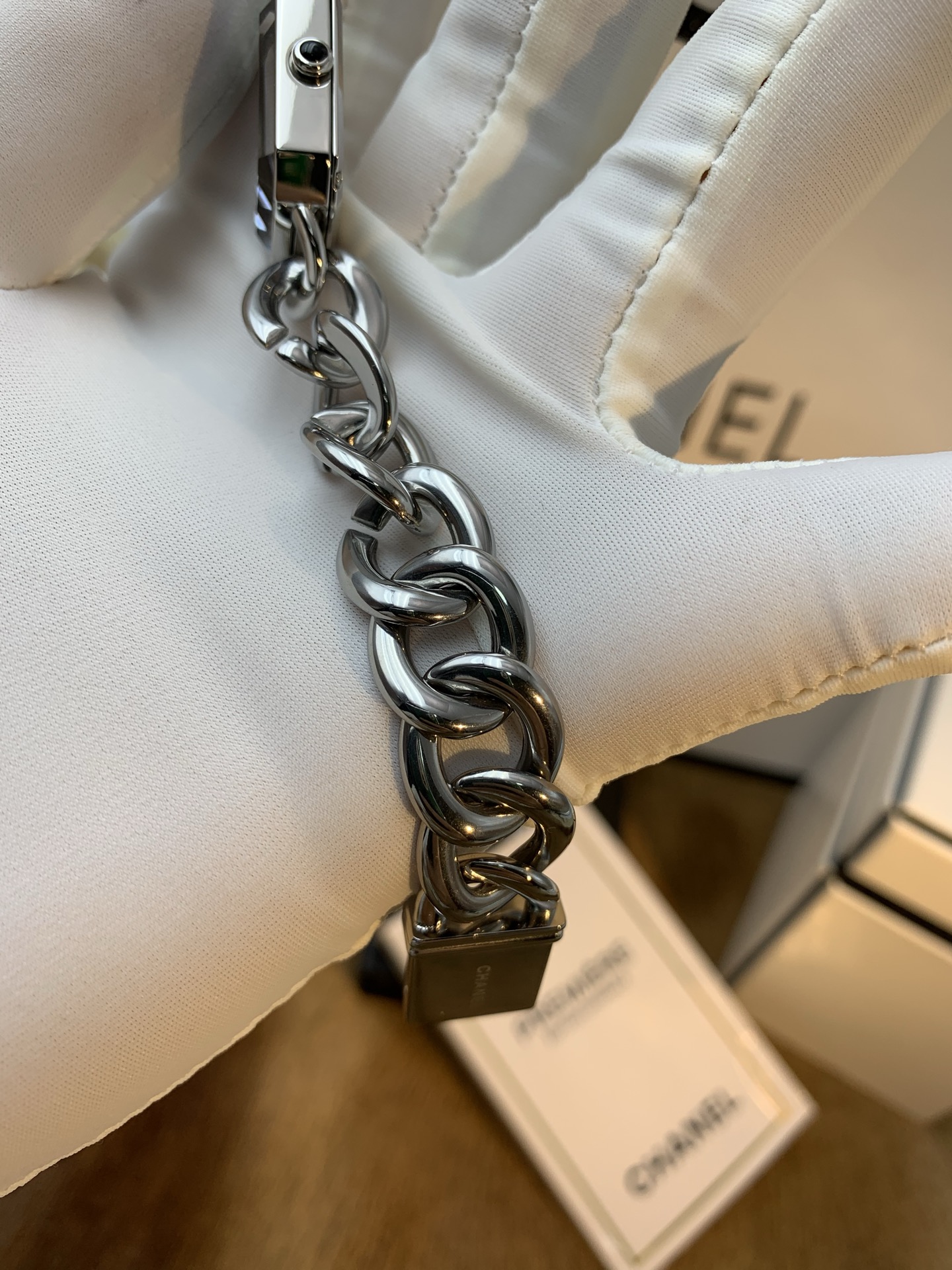 NO:755071,Chanel's new watch strap is freely removable!  ,,chanel19860909香奈儿 新款表带自由拆卸！,,chanel,Watch