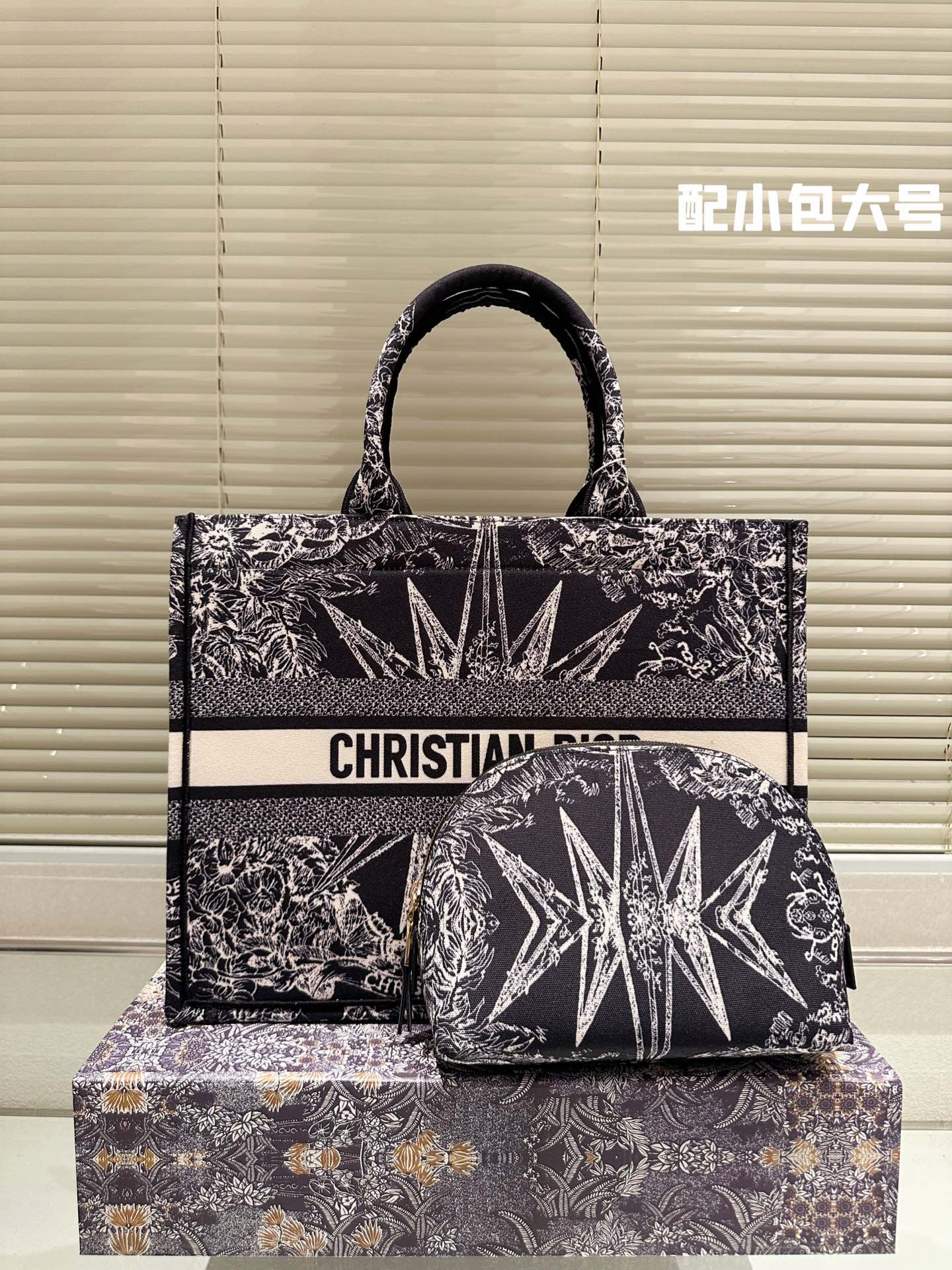 Dior Tote Bags