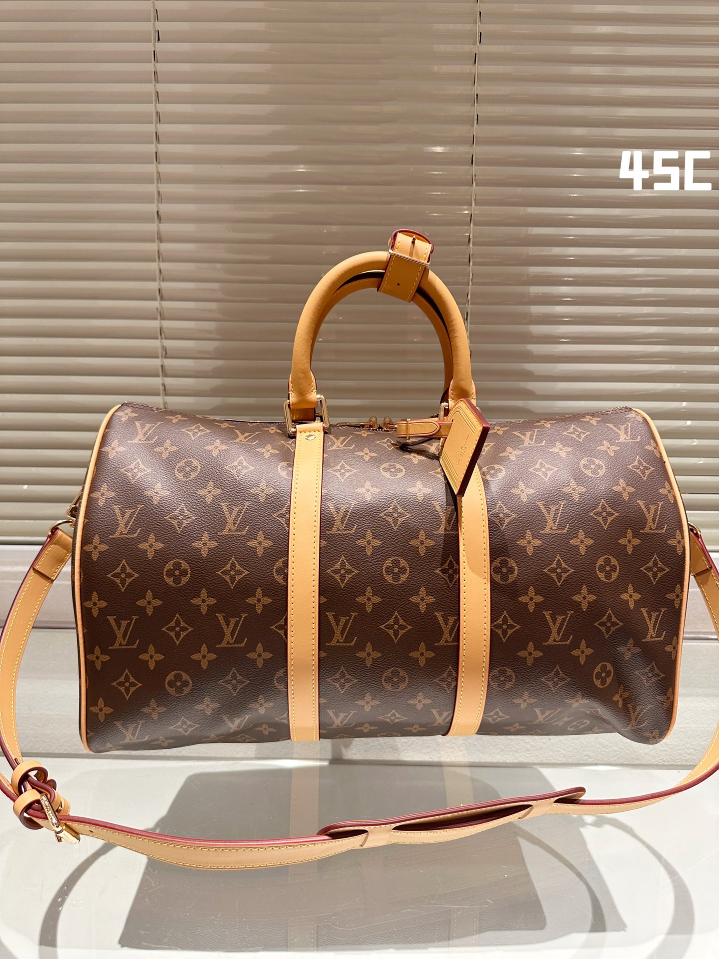 Louis Vuitton LV Keepall Boutique
 Sacs De Voyage Cuir de vache Vintage