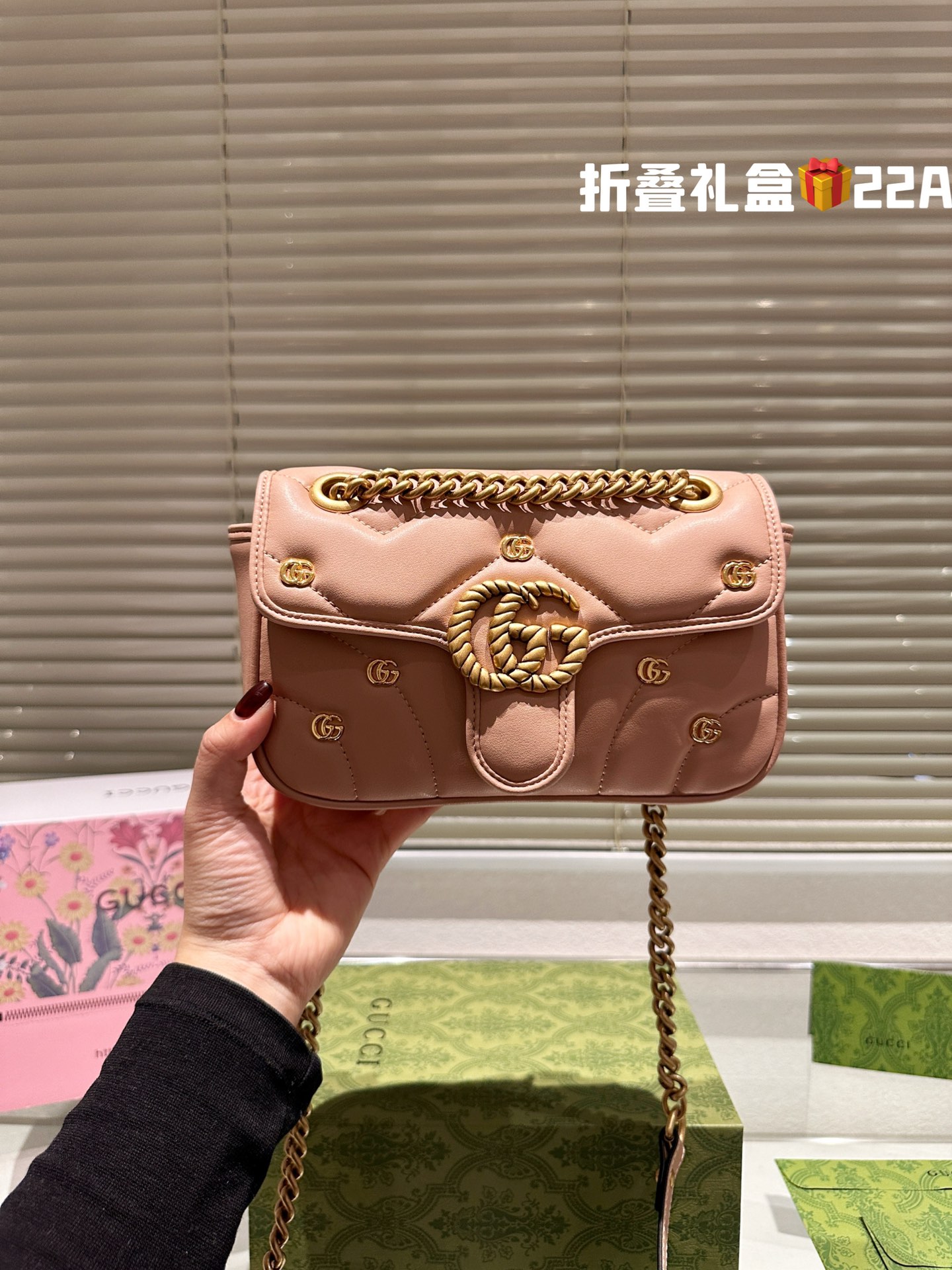 Gucci Marmont Crossbody & Shoulder Bags Gold Pink Cowhide