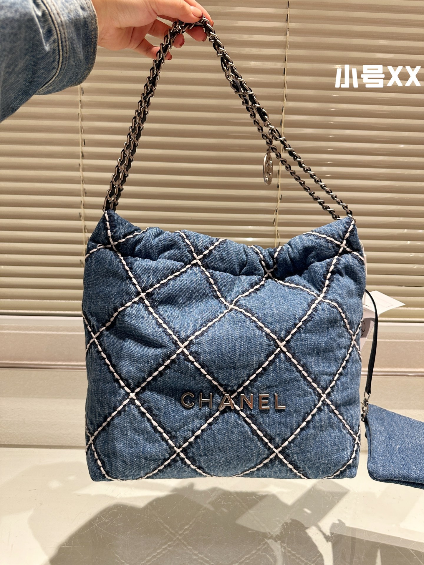 Chanel Sacs À Bandoulière & À Épaule Bleu Argent Blanc