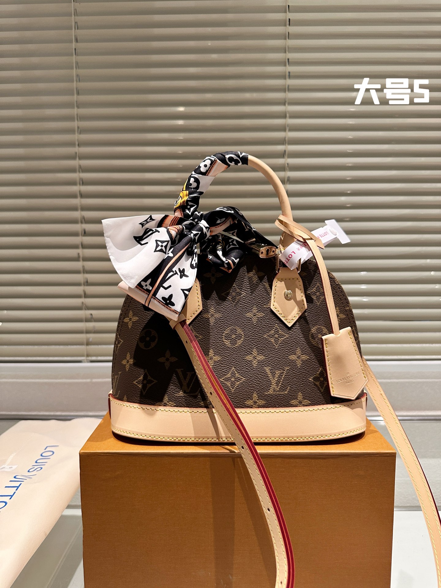 Réplique AAA + Designer
 Louis Vuitton Sacs À Main Or Cuir de vache