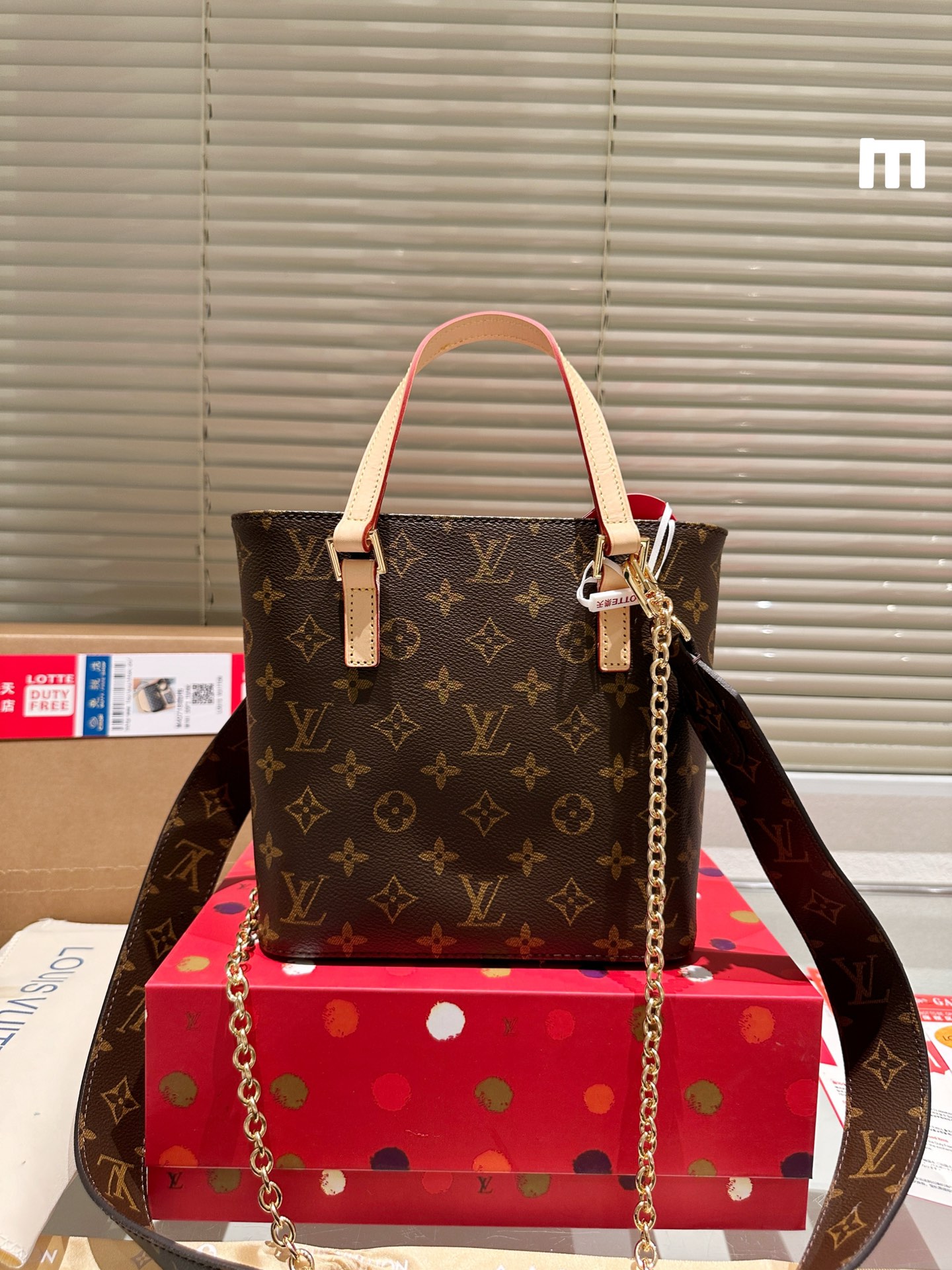 Louis Vuitton Handbags Crossbody & Shoulder Bags Gold Yellow Unisex Cowhide