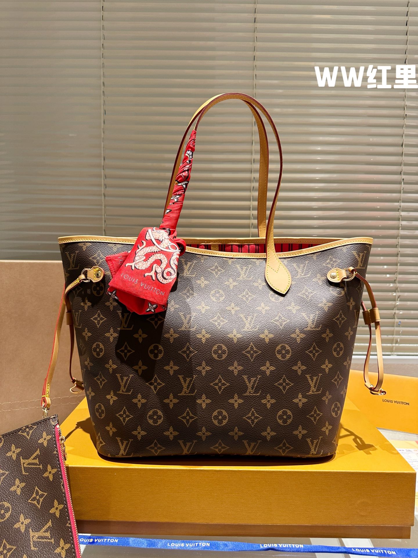 Louis Vuitton LV Neverfull Bolsos de mano Bolsos de Tote Rojo