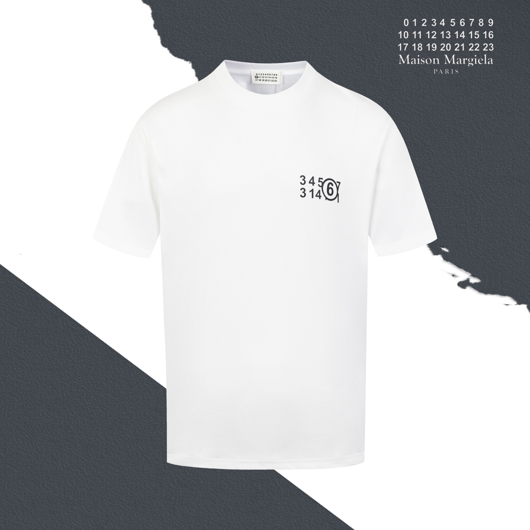 Modelo S038 Maison Margiela camiseta de cuello redondo con estampado de logo y letras en el pecho y espalda, estampado,…