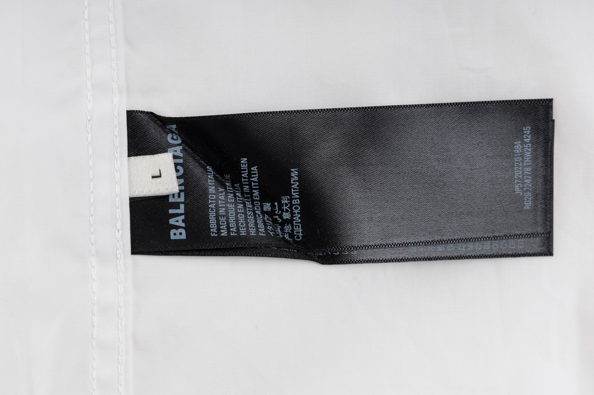 Camisa Balenciaga Blanca con Bordado de Logotipo y Parches - SL248 15 a1755368230566 5641