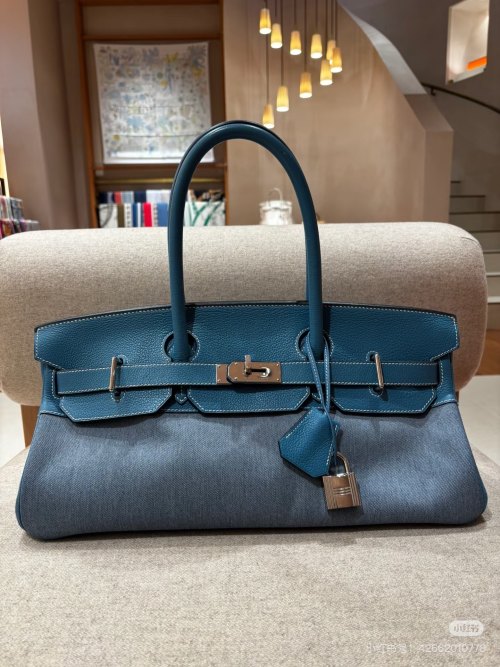 Hermès Shoulder Birkin 42 Denim and Leather Bag: Stylish and Timeless 1 Hermès Shoulder Birkin 42 Denim and Leather Bag: Stylish and Timeless